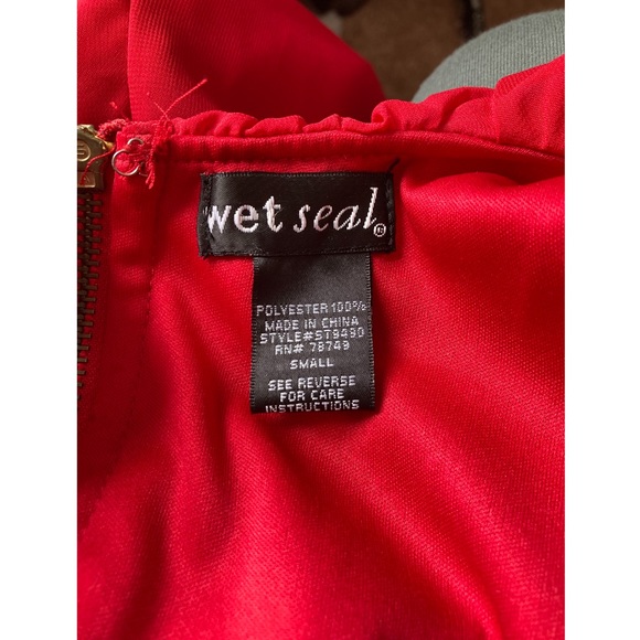 Wet Seal Red Chiffon V Neck A Line Cutout Mini Dress size Small - Picture 4 of 4